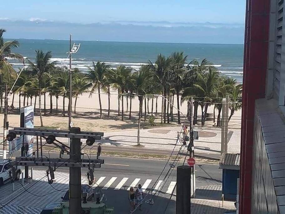 Kitnet A 20 Metros Da Praia プライア・グランデ エクステリア 写真